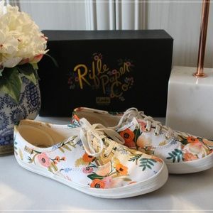 Flower Keds
